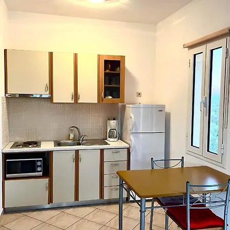 Appartement Emmanouil à Kalamos  Extérieur photo